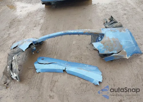 2005 Toyota Prius from USA, damaged, VIN JTDKB20U157040569